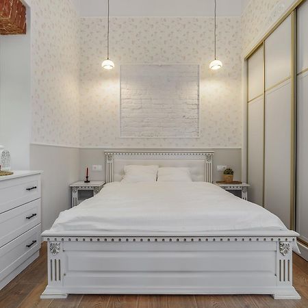 Sweet Home Near Opera House Лвив Екстериор снимка