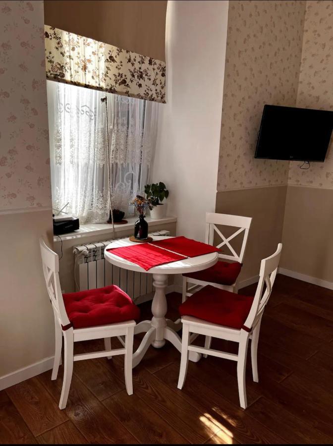Sweet Home Near Opera House Лвив Екстериор снимка